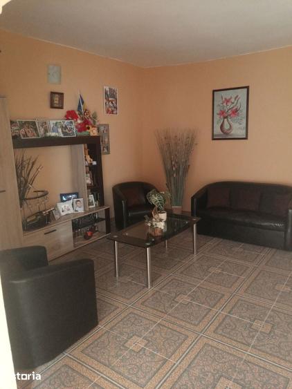 Casă cu 5 camere cu Teren 444 Mp în Ceamurlia de Jos