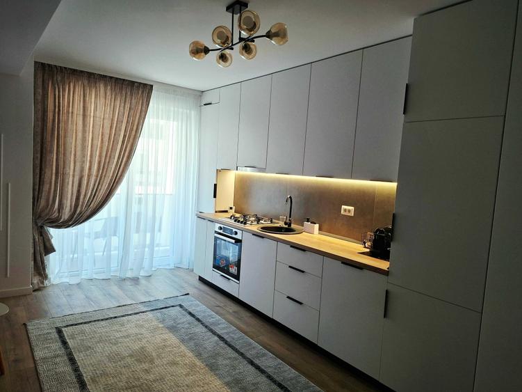 Apartament cu 3 camere decomandat în Obcini