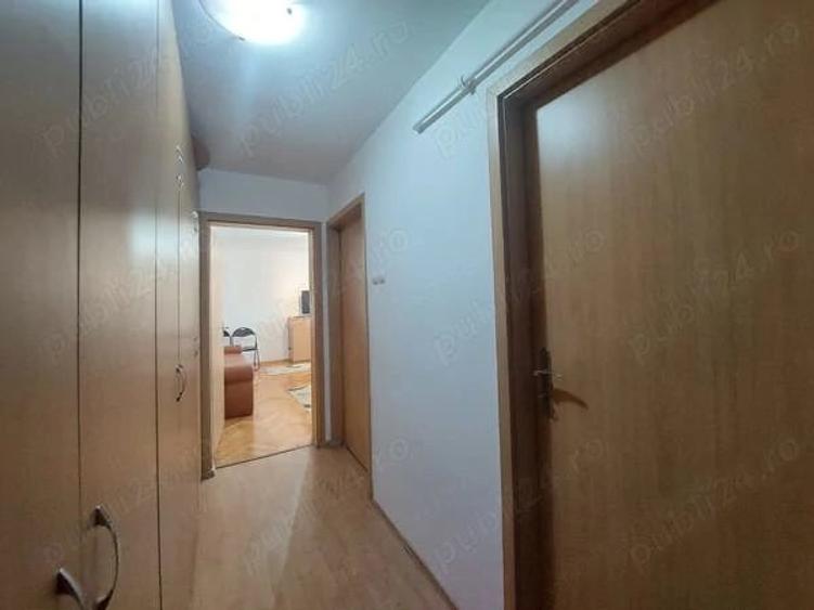 Garsonieră decomandată în Central