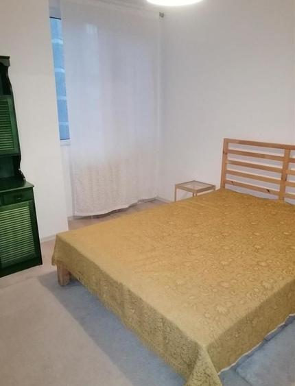 Apartament cu 4 camere decomandat în Lujerului