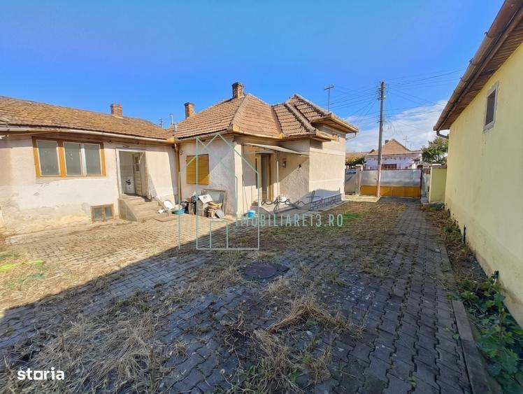 Casă cu 3 camere în Central