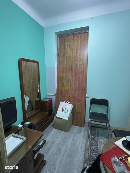 Apartament cu 4 camere în Obor