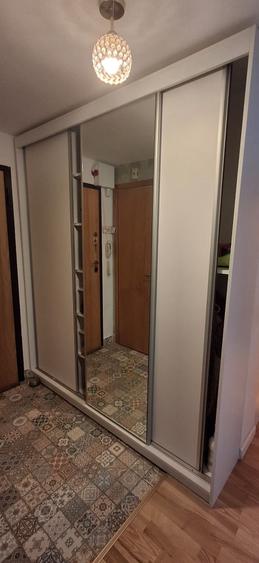 Apartament cu 4 camere decomandat, mobilat în Vitan Mall