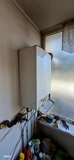 Apartament cu 3 camere decomandat în Eremia