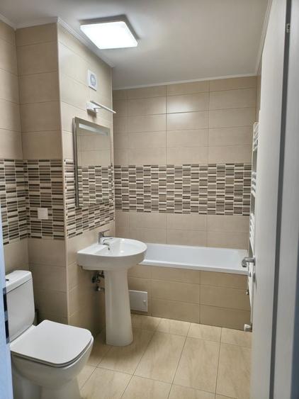 Apartament cu 2 camere semidecomandat în Noua