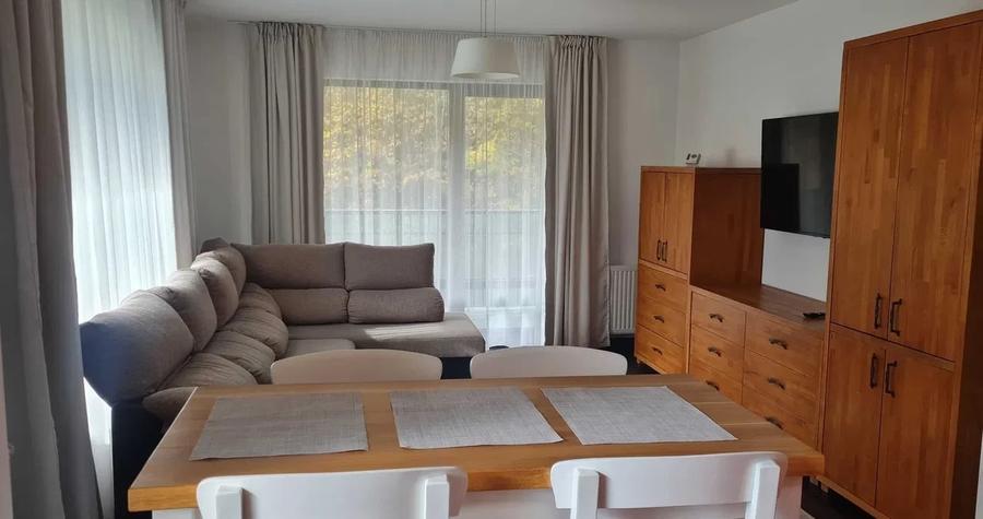 Apartament cu 2 camere decomandat, mobilat în Drumul Poienii