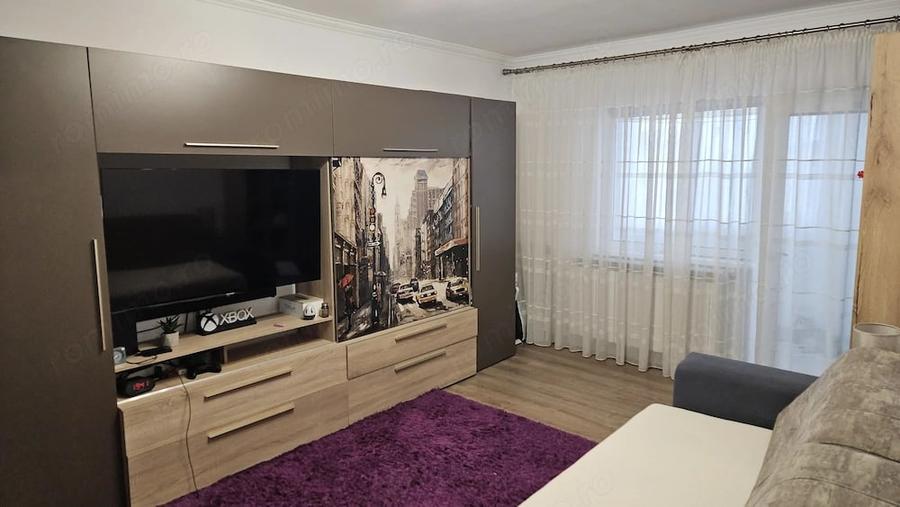 Apartament cu 2 camere decomandat în Gara