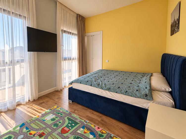 Casă individuală cu 4 camere cu Canalizare în Tunari