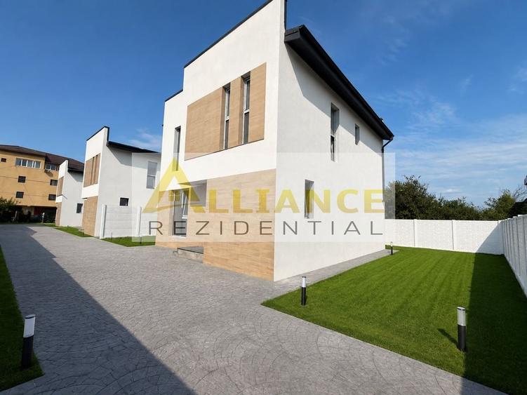 Casă individuală cu 5 camere cu Canalizare în Central