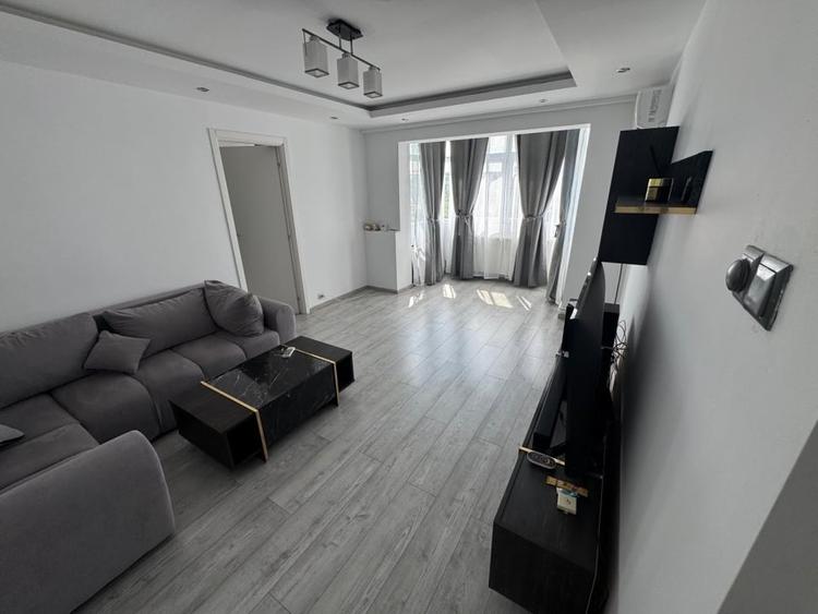 Apartament semidecomandat 2 camere, 43 mp, renovat complet, zona Craiovita - 1