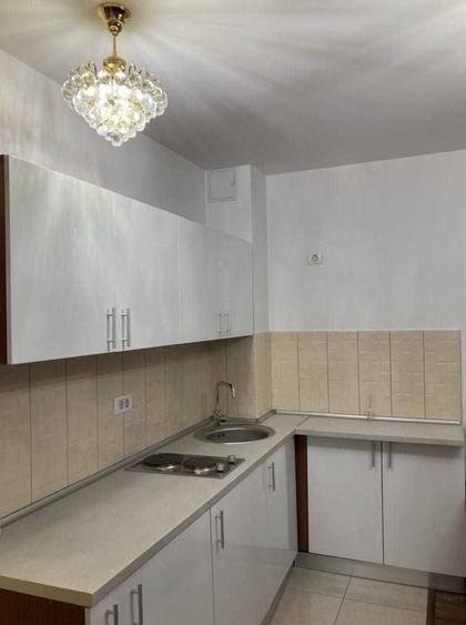 Garsonieră decomandată, mobilată în Floreasca