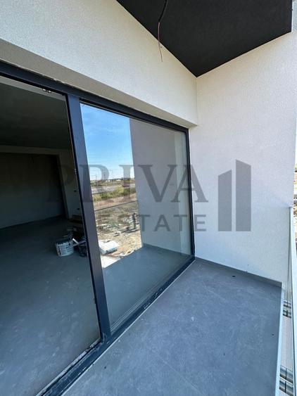 Apartament cu 2 camere semidecomandat în Moșnița Nouă