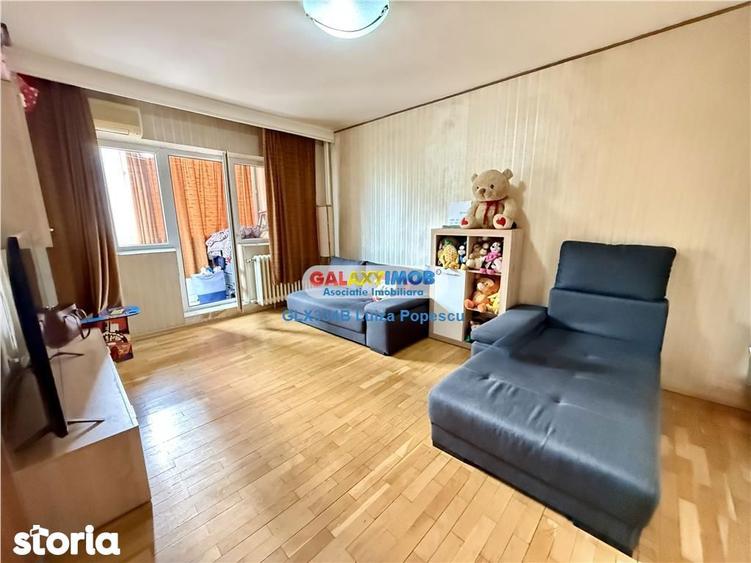 Apartament cu 3 camere decomandat în Rahova