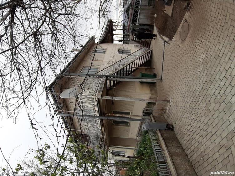 Casă cu 6 camere cu Teren 400 Mp în Pașcani