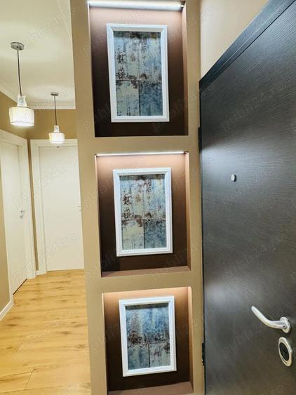 Apartament cu 3 camere semidecomandat în Tunari