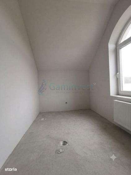 Casă cu 4 camere în Oșorhei