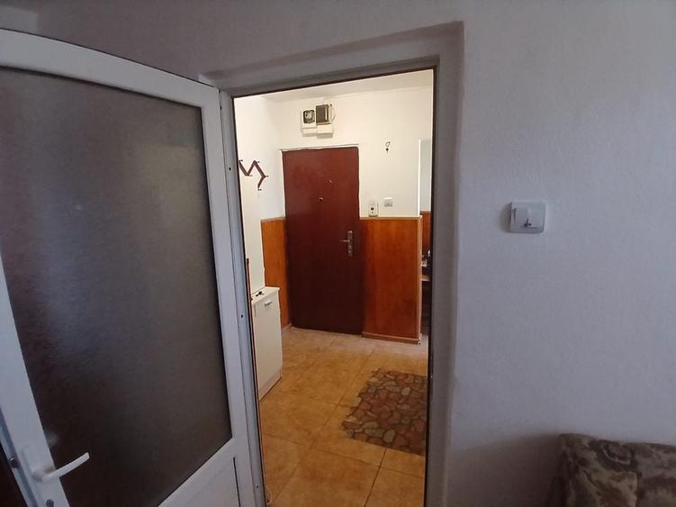 Apartament 2 camere semidecomandat. - 3