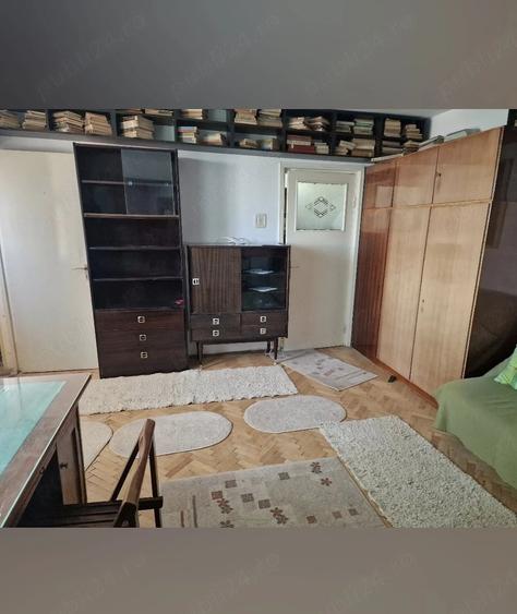 Garsonieră decomandată în Elisabetin