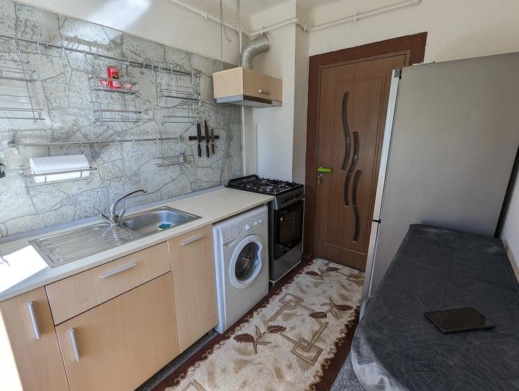 Garsonieră decomandată în Horea