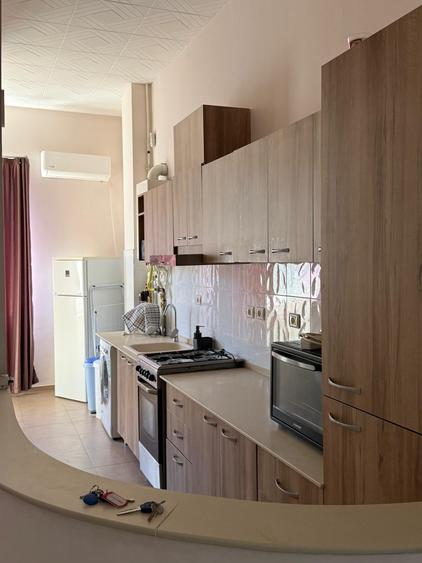Apartament 3 camere 100 mp  Faleza Nord 700 euro - 5