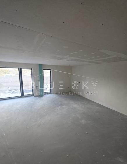 Apartament cu 3 camere decomandat în Inel I