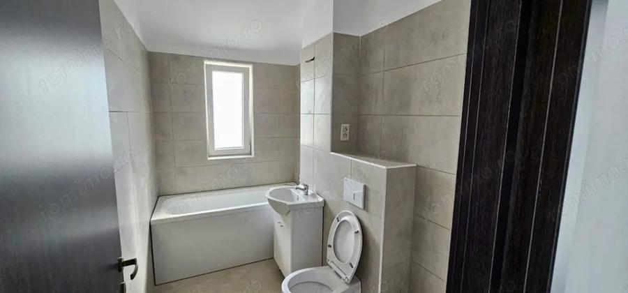 Apartament cu 3 camere decomandat în Sânpetru