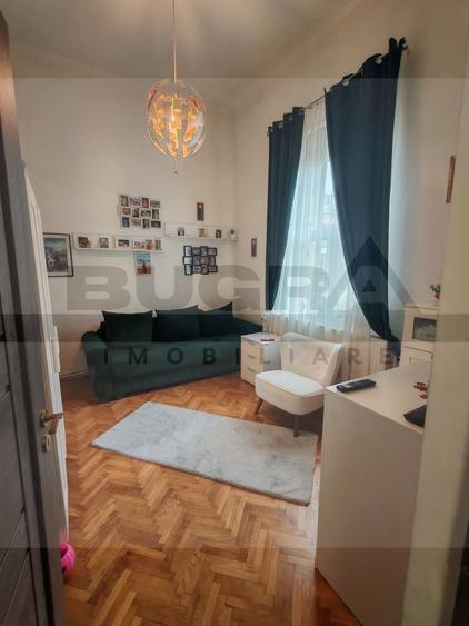 Apartament cu 3 camere semidecomandat, mobilat în Central