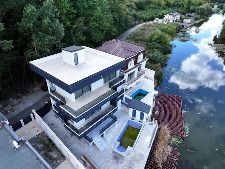 Casă cu 7 camere cu Piscina în Snagov