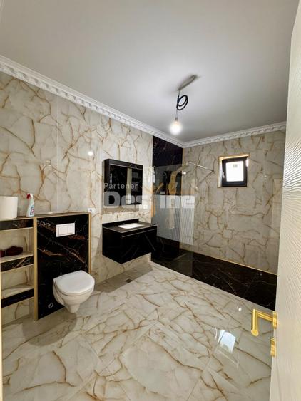 Casă individuală cu 4 camere cu Canalizare în Deal
