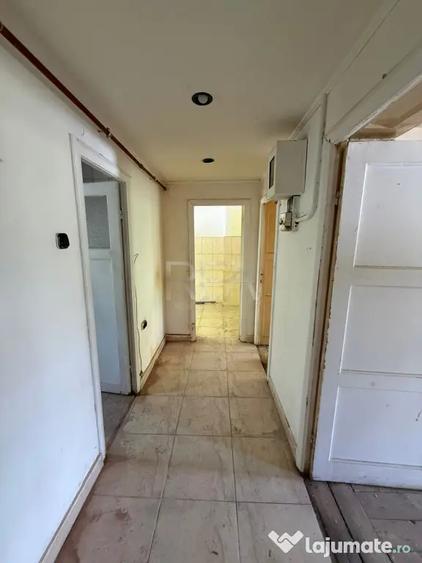 Apartament cu 2 camere decomandat, mobilat în Regie