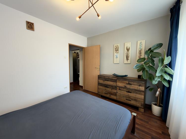 Apartament cu 2 camere semidecomandat, mobilat în Lacul Tei