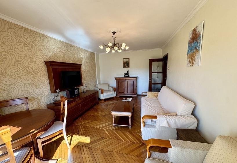 Apartament cu 2 camere, mobilat în Centrul Civic