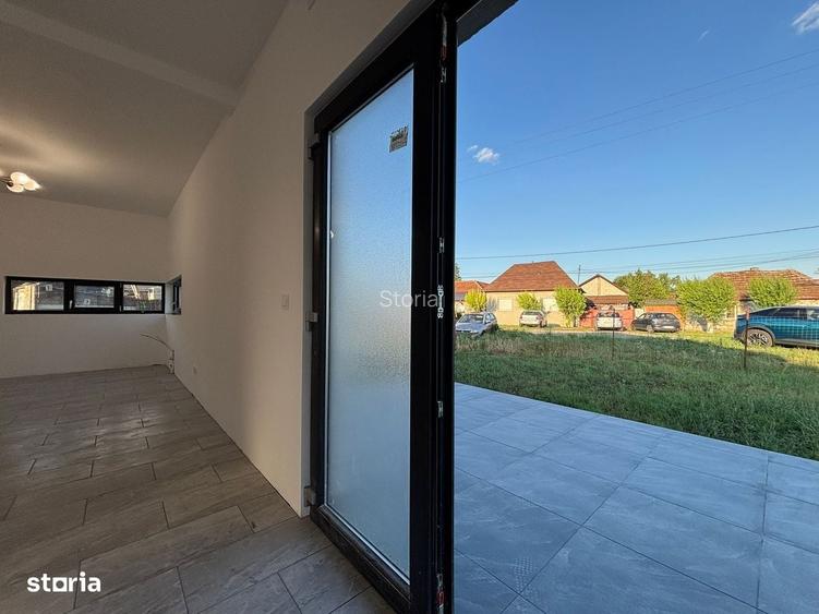 Casa noua Zimandcuz la 10km de centrul orasului
