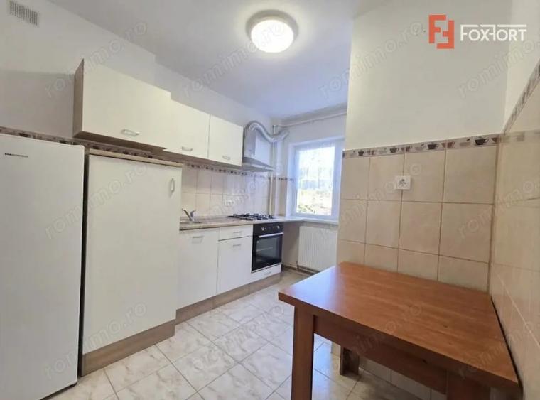 Apartament cu 2 camere semidecomandat în Podgoria