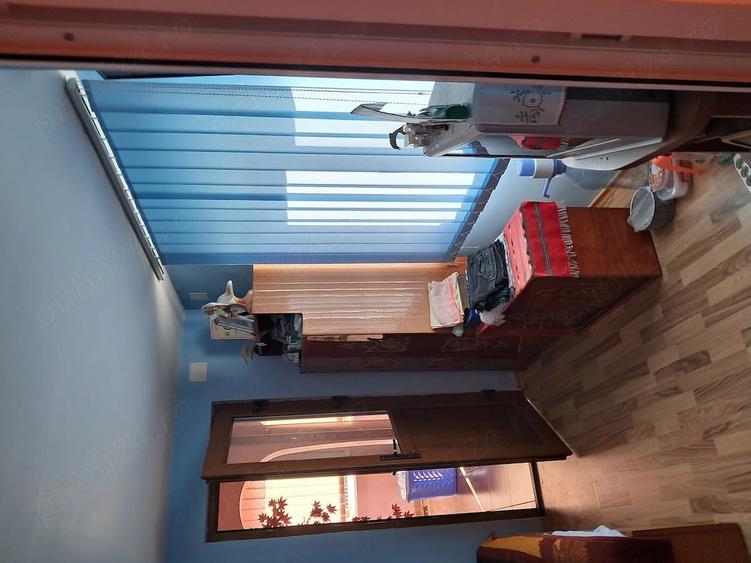 Casă cu 3 camere cu Teren 3000 Mp în Central