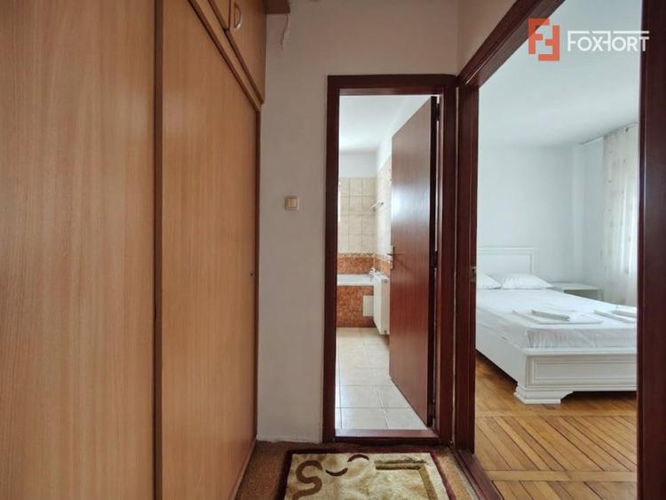 Apartament cu 2 camere semidecomandat, mobilat în Girocului