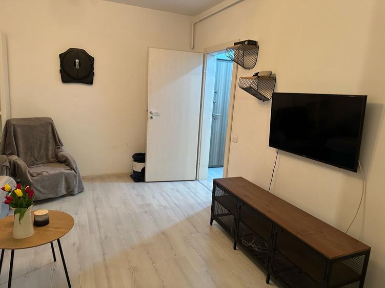 Apartament cu 2 camere semidecomandat, mobilat în Theodor Pallady
