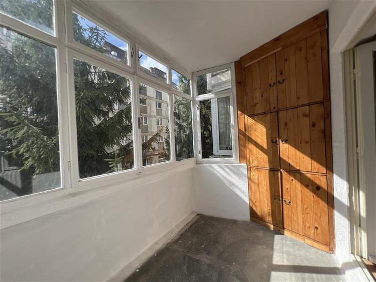 Apartament cu 2 camere decomandat în Vest