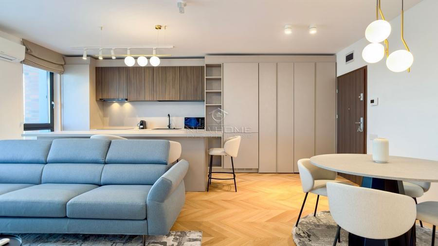 Apartament cu 2 camere semidecomandat, mobilat în Între Lacuri