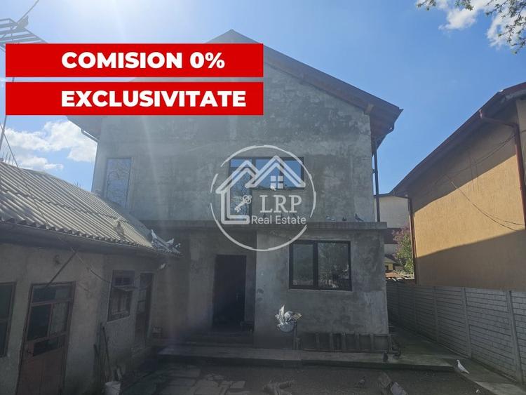 Casă individuală cu 7 camere cu Canalizare în Voluntari