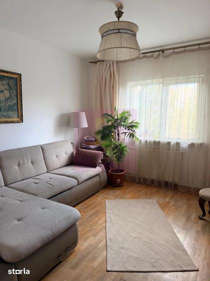 Apartament cu 3 camere decomandat în Nerva Traian