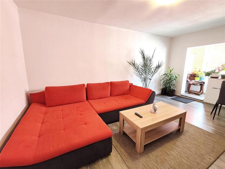 Apartament cu 3 camere decomandat, mobilat în Astra