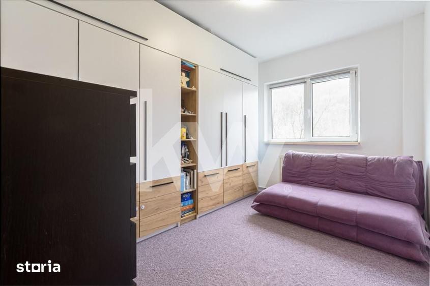 Apartament cu 4 camere decomandat în Valea Cetății