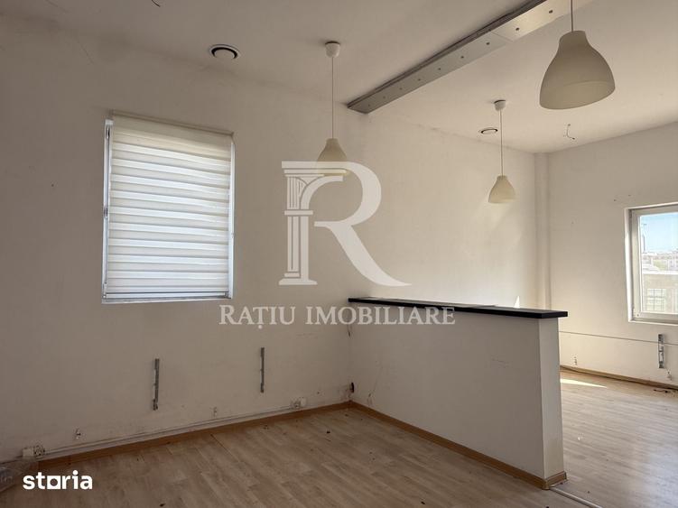 Spațiu comercial, de 700 mp, în Iosia