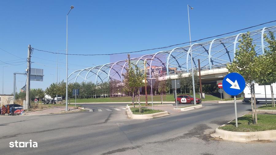 Casă cu 6 camere cu Teren 370 Mp în Glina