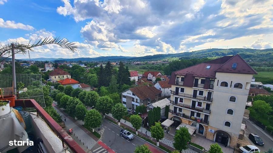 Apartament cu 3 camere în Ultracentral