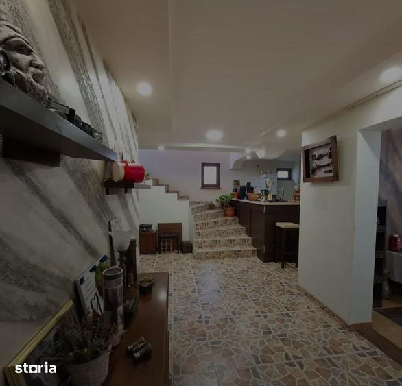 Casă cu 7 camere cu Teren 960 Mp în Câmpineanca