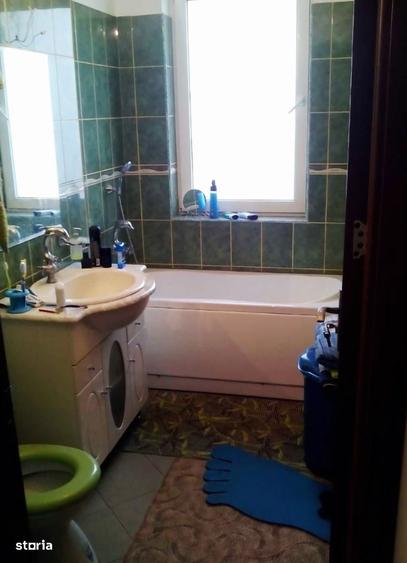 Apartament cu 2 camere decomandat, mobilat în Central — fotografia 3