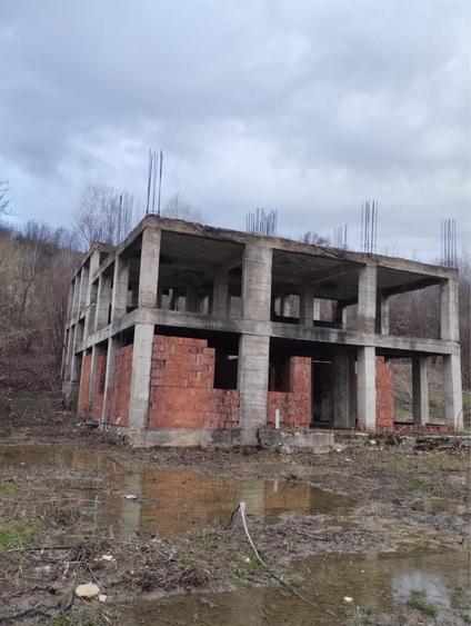 Spațiu comercial, în Buciumeni