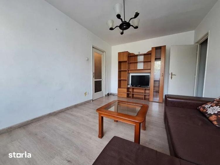Apartament cu 2 camere semidecomandat în Vatra Luminoasă